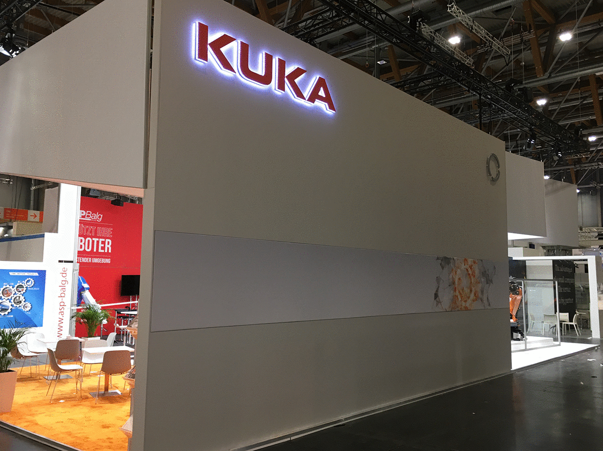 Messestandkonzeption - Rückseite KUKA-Messestand Euroguss 2018