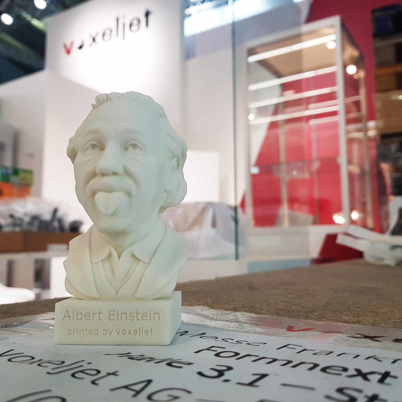 Messedesign - 3D-gedruckter "Einstein" by voxeljet