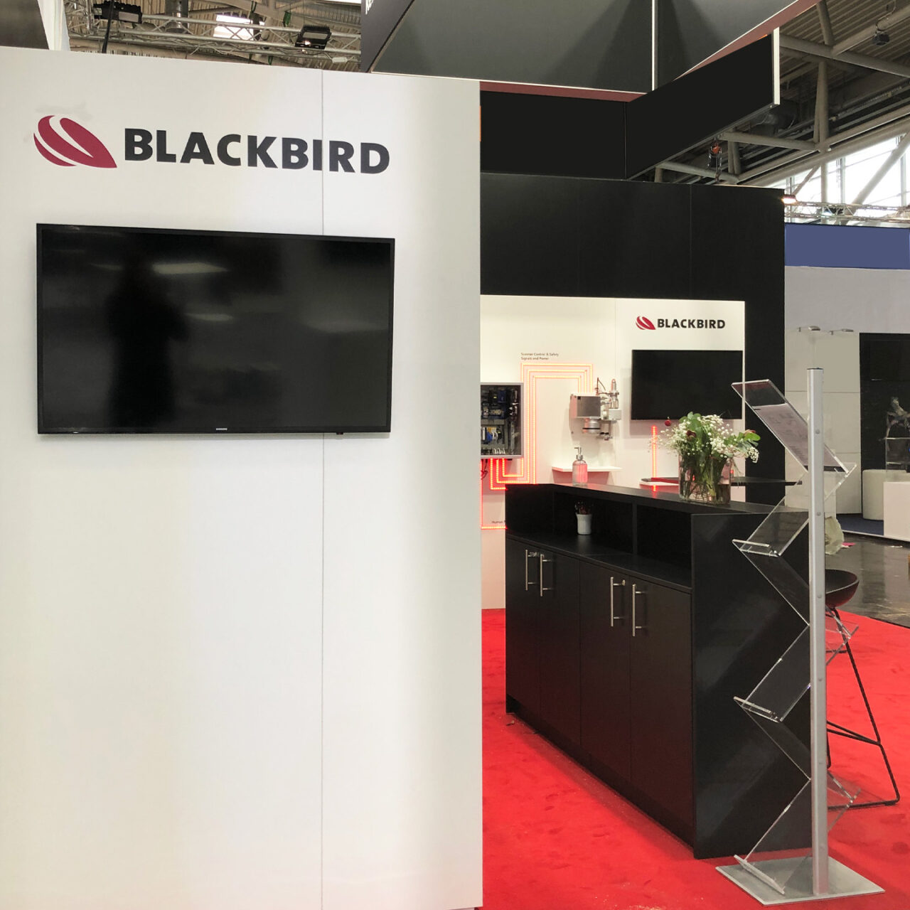 BLACKBIRD Robotersysteme auf der Laser World of Photonics 2022 in München - Messestand by eest!