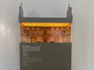 Guckkasten und Maßstabsmodell Goldener Saal in Augsburg